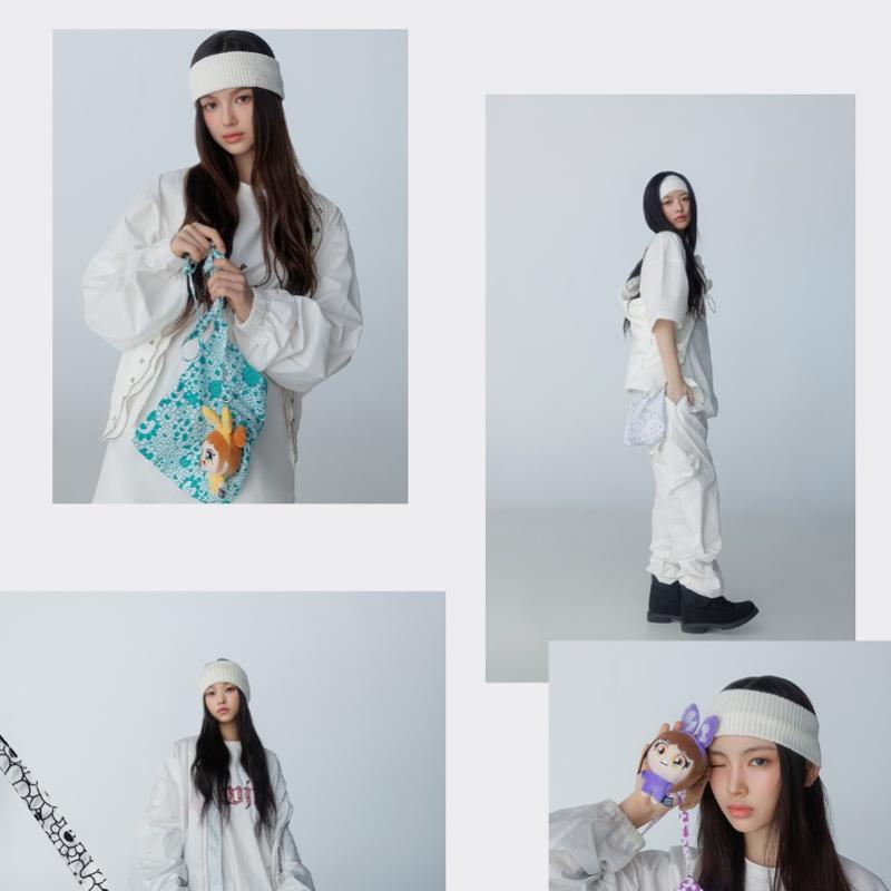 New Jeans   Nj X Murakami  Cross Bag Ver. 