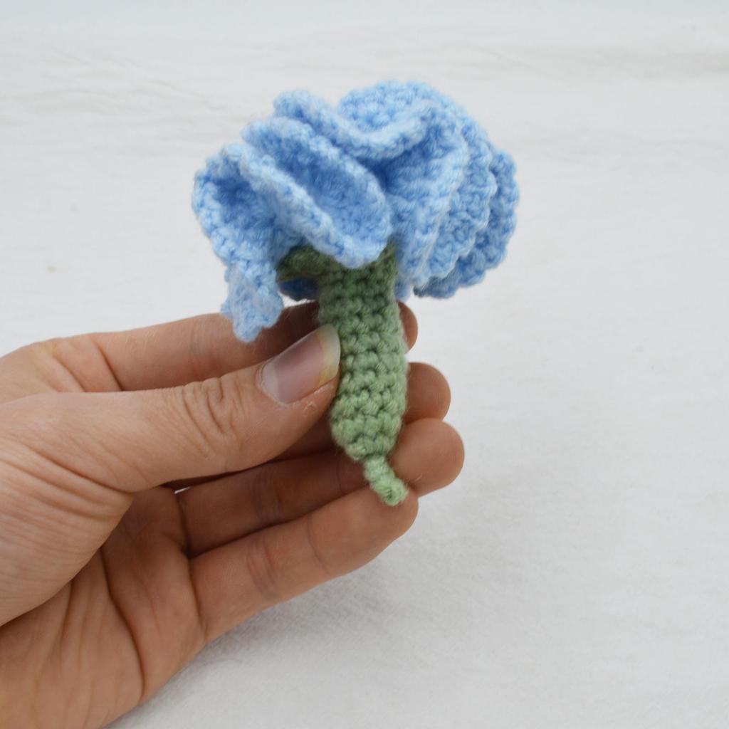 Korean-Style Pearl Chain Crochet Carnation Keychain - Mother's Day Gift Accessory