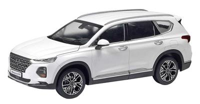 Academy 1/24 Hyundai Santa Fe 2018 Сборная пластиковая модель Snap Fit Номер модели 15135