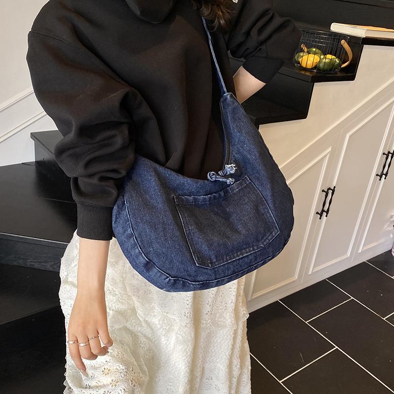 Новый джинсовый повседневный минимализм 2025 простая большая вместимость литературный ретро ленивый ветер сумка через плечо для женщин
