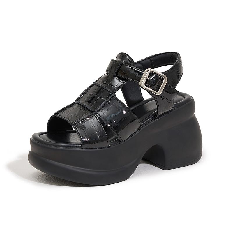 Женские летние сандалии на платформе 2025 новая обувь на высоком каблуке модные с высоким чувством толстый каблук универсальные туфли для маленьких женщин