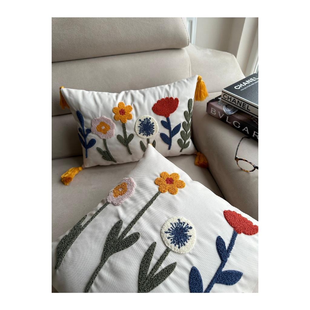 2шт. Чехлы на подушки с вышивкой