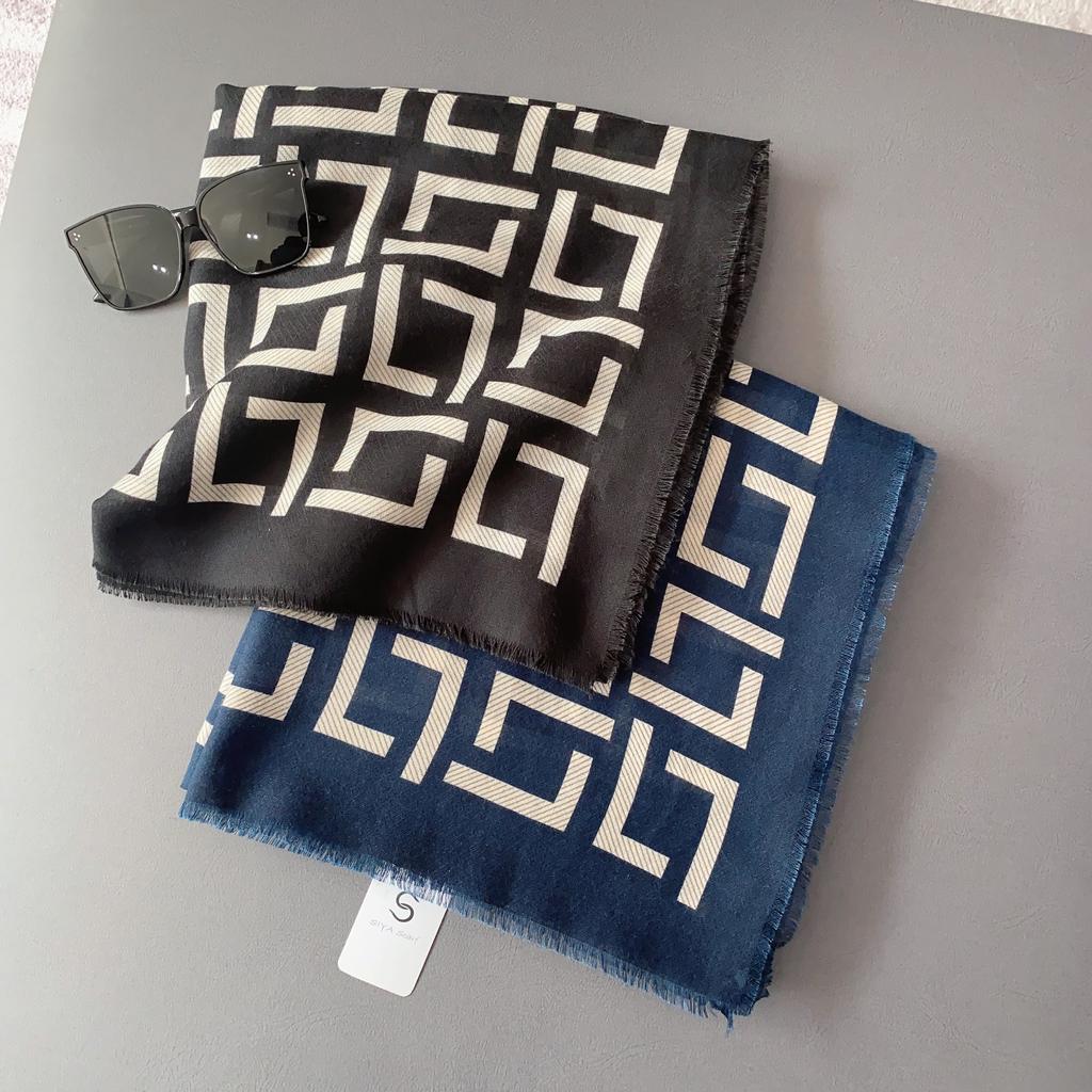 Spring New Fashion Warm Square Towel Printing Decoration Simple Versatile Beach Towel Vacation Shawl