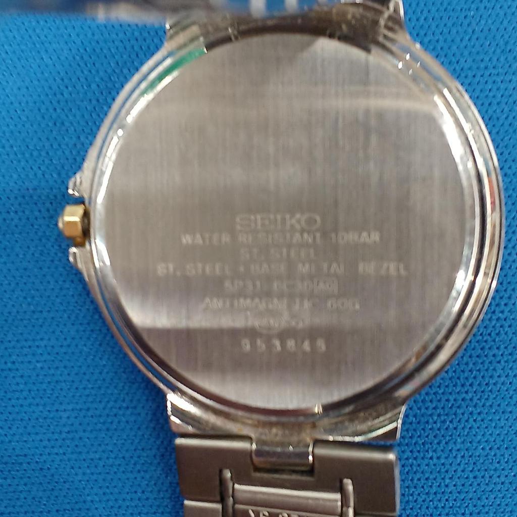Б/у кварцевые часы SEIKO 5P31-6C30