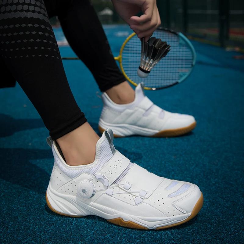 Новые дышащие кроссовки для бадминтона, большой размер 36-46, нескользящие кроссовки для волейбола, мужские качественные теннисные кроссовки, спортивная мужская теннисная обувь