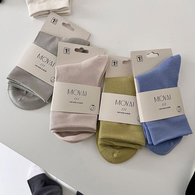 Spring And Autumn Lycra Fabric Mid-Leg Socks Solid Color Loose Lip Couple Casual Socks Soft And Comfortable Socks