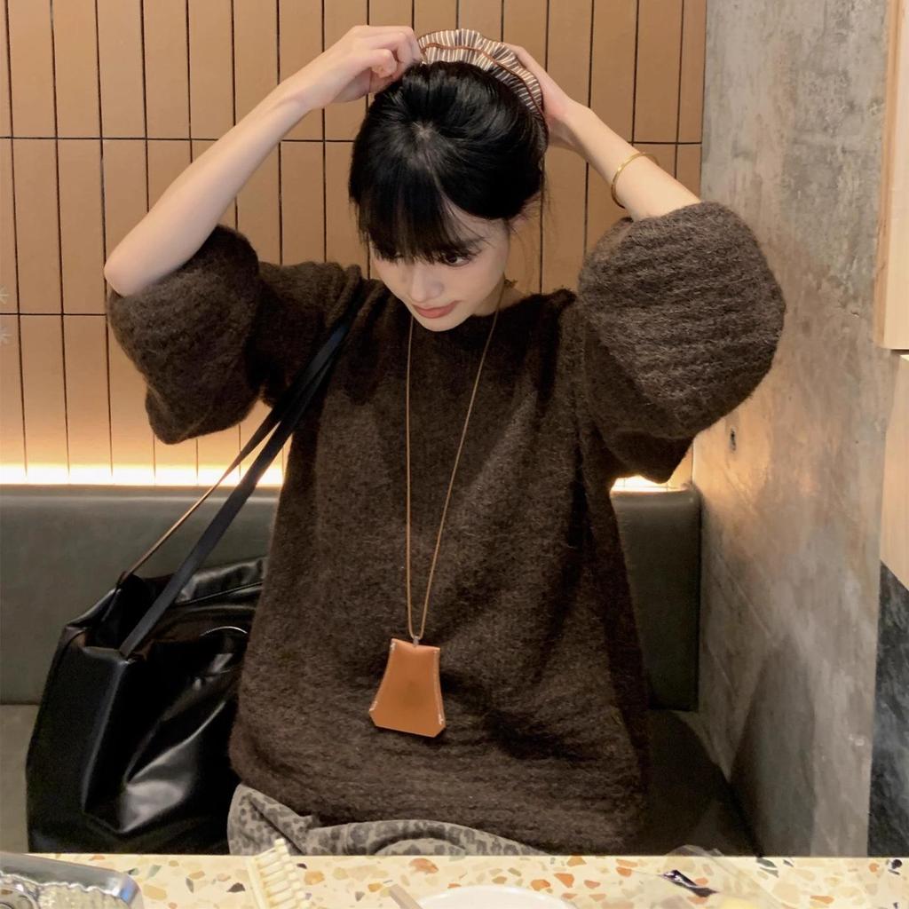 Женский корейский свитер с открытыми плечами и рукавами-фонариками - Мягкий, эластичный трикотаж, свободный крой, стройнящий, больших размеров, коллекция осень/зима