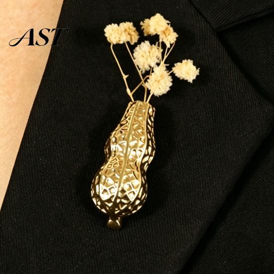 Creative Lapel Pin Peanut/Calla Shaped Flower Insert Brooch, DIY Wearable Bouquet Holder Copper Safety Brooch Clip, Metal Vase for Women Vintage Style