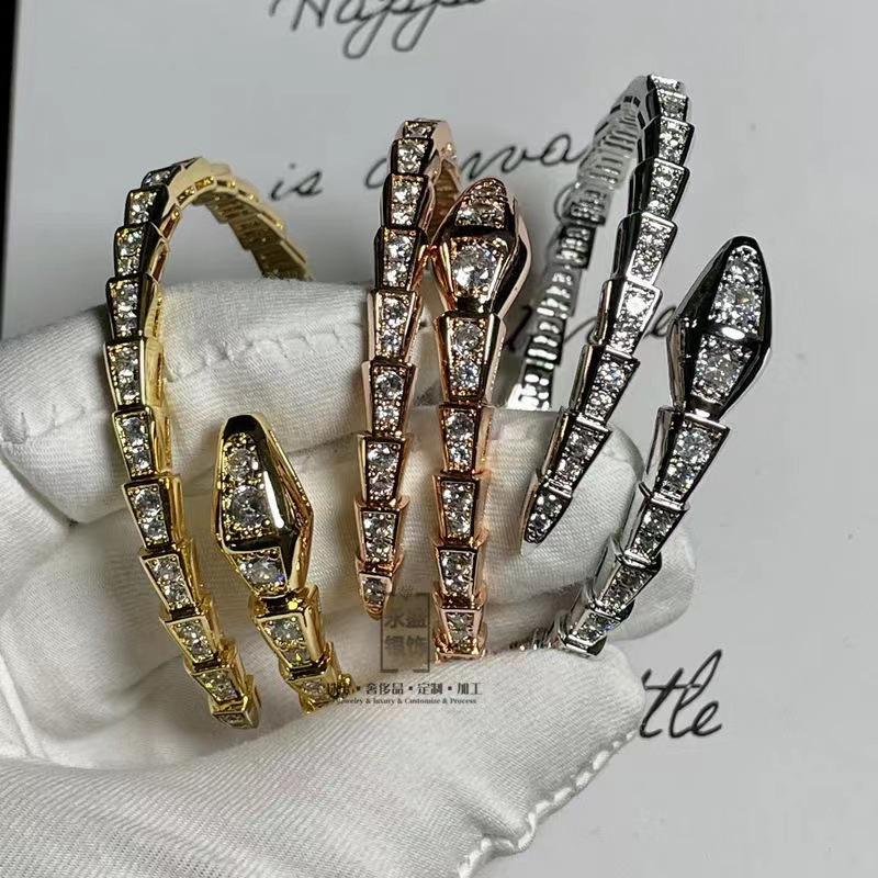Браслет-змейка с цирконами на пружине для женщин, браслет из змеиных костей с открытой пастью