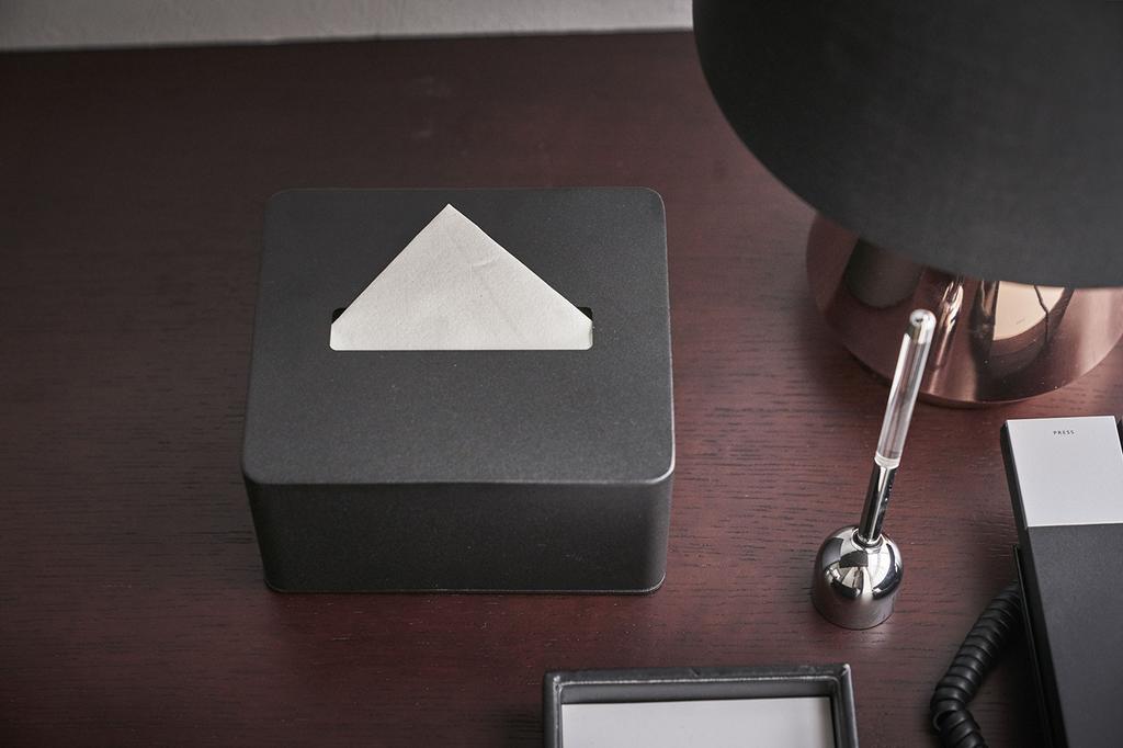 Ямазаки Дзицугё (Ямадзаки) Чехол для салфеток черного цвета: приблизительно. W15.5XD13.5XH7.5см башня 4218