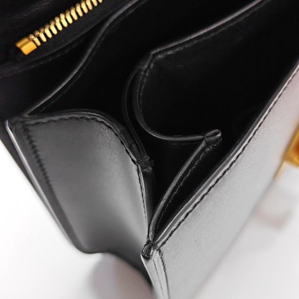 [Pre-Owned] Classic Box Polished Gold Buckle Leather Tofu Bag Shoulder Bag Crossbody Bag Medium - Good #1RJYFKA