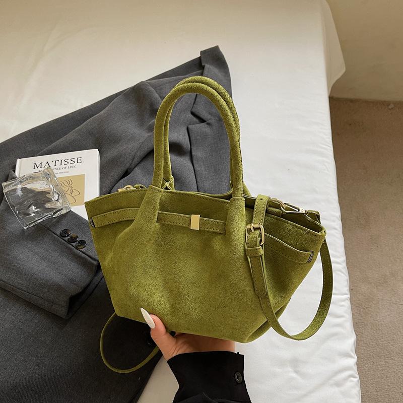 Матовые кожаные замшевые сумки-тоут для женщин, большая вместимость, ретро, на плечо, осенне-зимние, с ремнем, женские сумки через плечо
