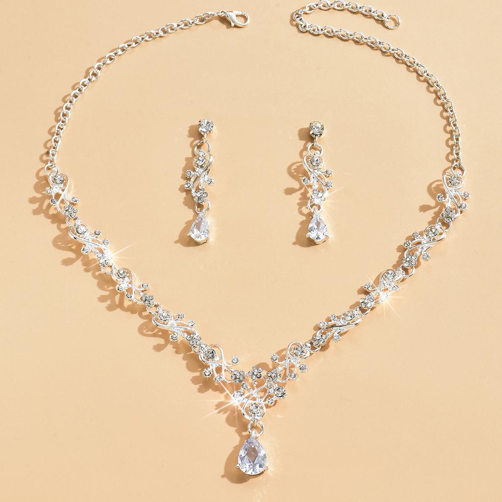 3pcs Women's Fashionable Zircon Set with Rhinestones, Zircon, Water Droplets, Necklace, Earrings, Wedding Dress Accessories