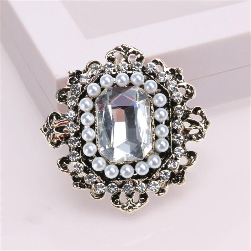 Elegant Clothing Fastener Fashion Accessory Clothing Jewelry Vintage Brooch Crystal Lapel Pin Gift for Woman Girls