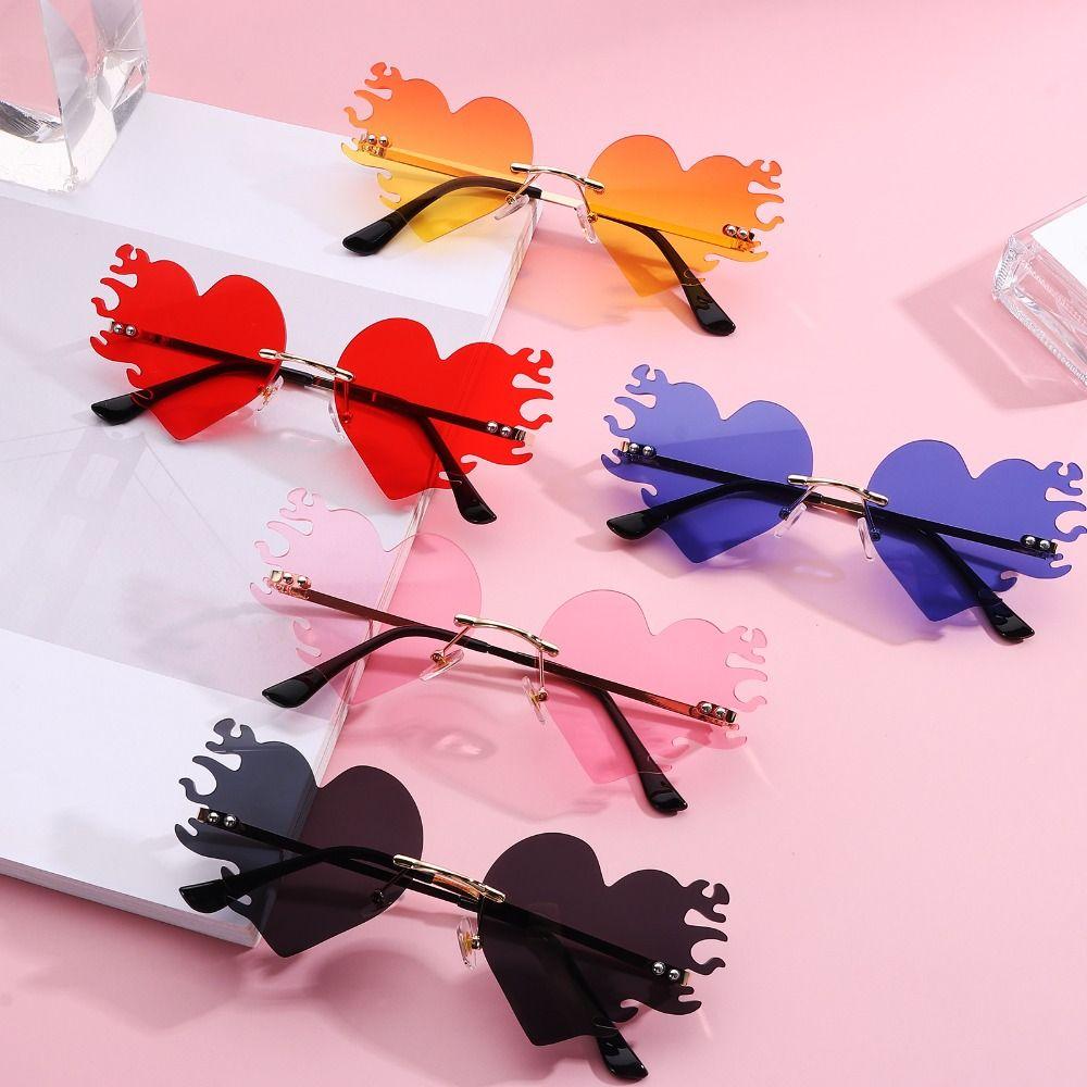 Costume Accessories Fire Heart Shaped Sunglasses Party Favor Eyewear for Women & Men