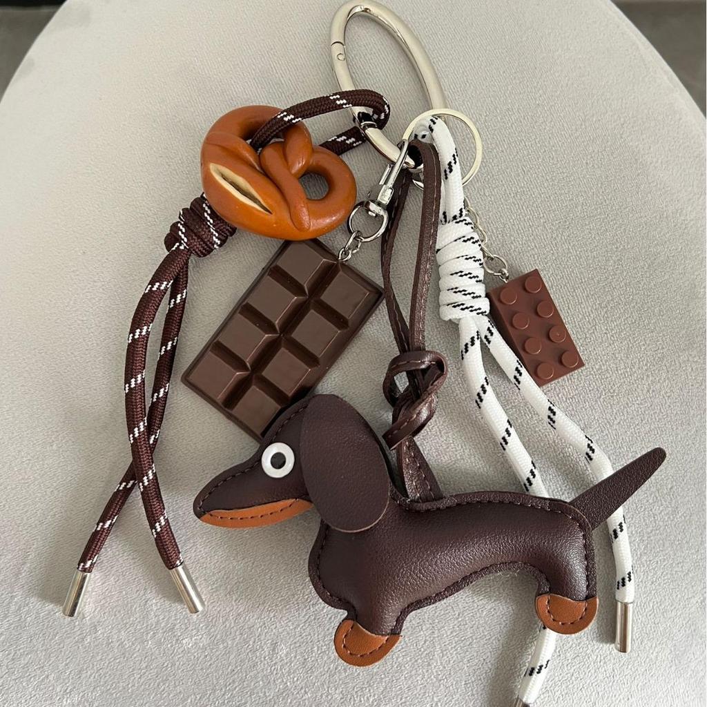 Оригинальный нишевый дизайн брелок для ключей в стиле таксы, подвеска для сумки
