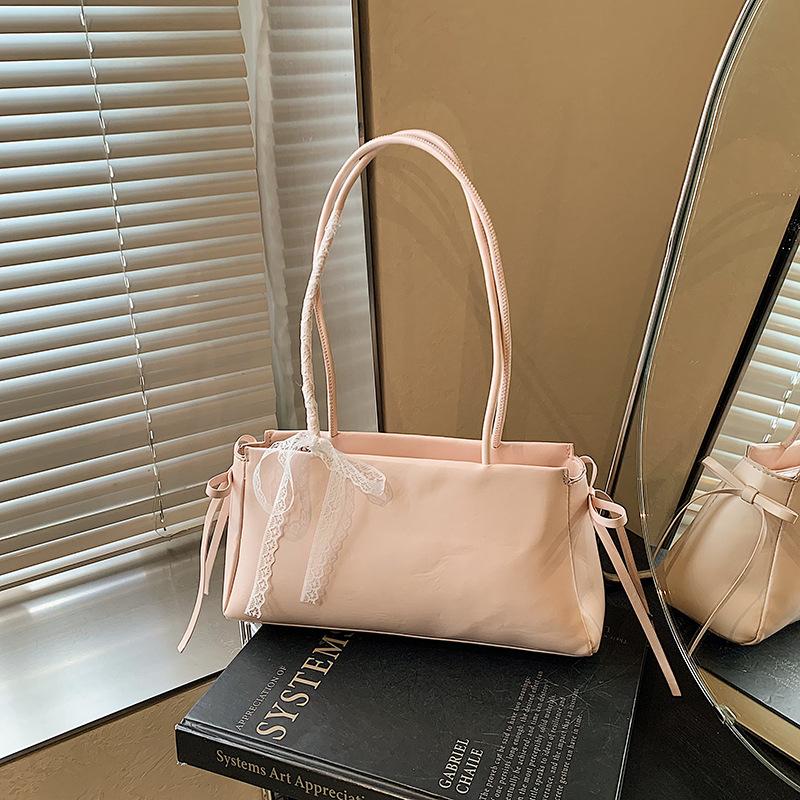 Корейская милая сумка подмышку для девочки 2025 новая модная сумка-подушка с бантом премиальная текстура универсальная сумка через плечо