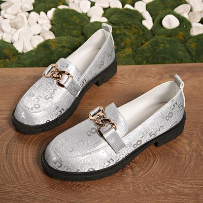 Модные женские лоферы большого размера 43 на низком каблуке, слипоны, с модной цепочкой, круглый носок, повседневные, в британском стиле, кожаная обувь, Zapatos Mujer