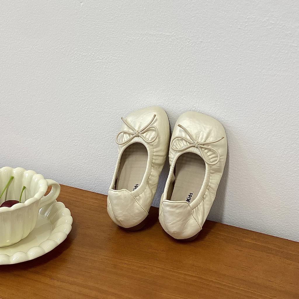 Детские туфли принцессы Весенние детские танцевальные туфли на одном каблуке Детские балетки с мягкой подошвой Маленькие кожаные туфли