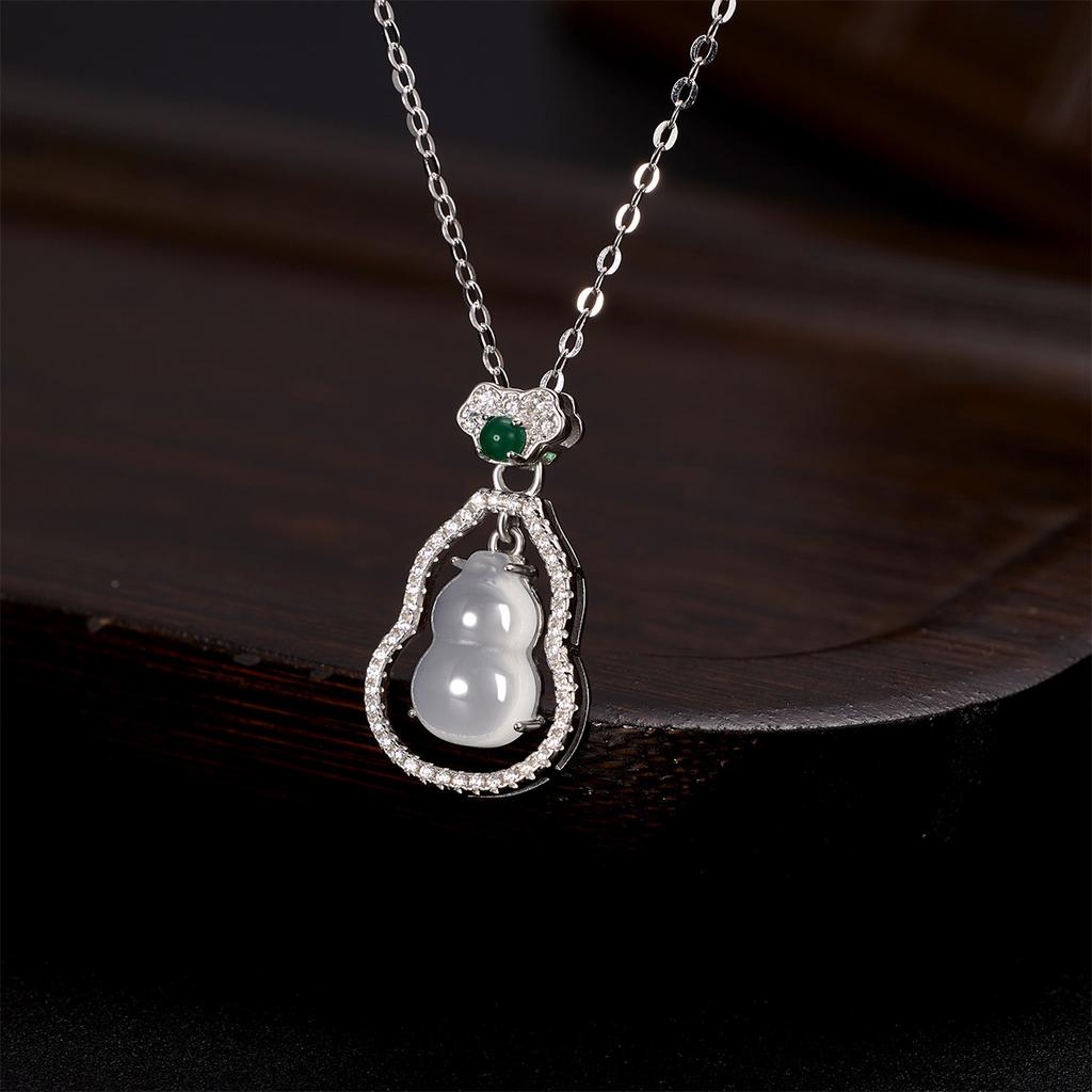 Ожерелье из стерлингового серебра S925 с высоким кристаллом в форме ледяной тыквы, женская мода, универсальный натуральный ледяной белый халцедон, кулон с серебряной инкрустацией из нефрита