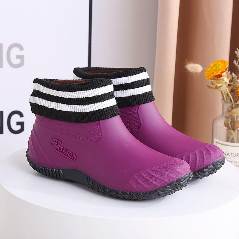 Прямые поставки с фабрики женские короткие резиновые сапоги стильные нескользящие водонепроницаемые ботинки с флисовой подкладкой для осени и зимы