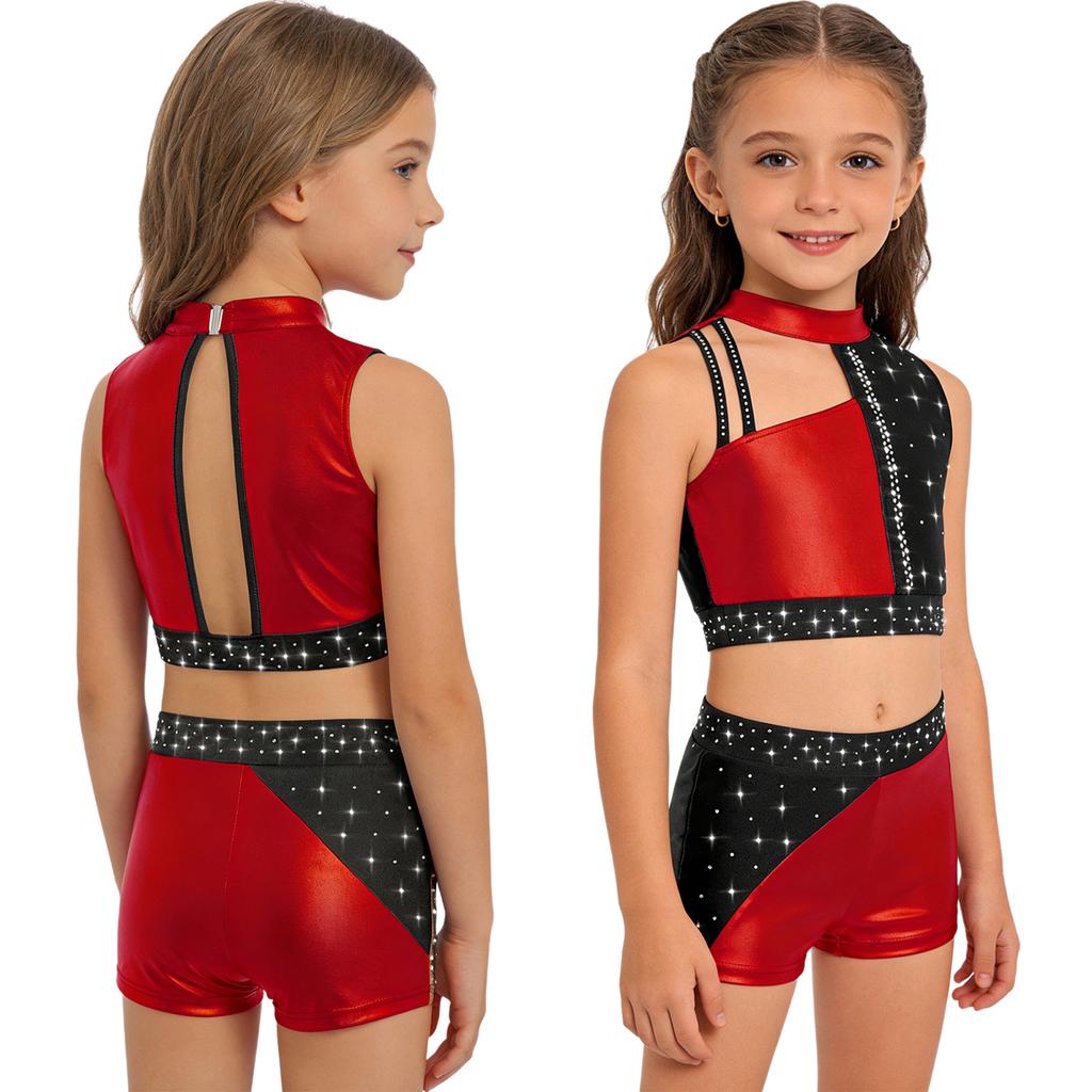 Блестящий костюм для выступлений со стразами для девочек: Металлический кроп-топ с цветовыми блоками и matching эластичные шорты для сцены