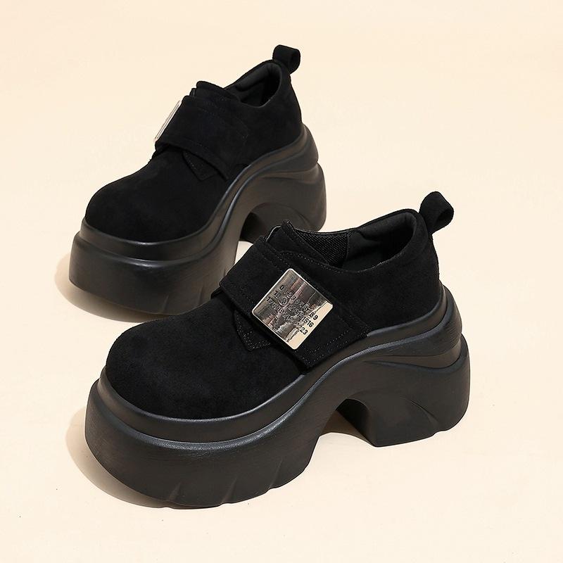 Маленькие туфли на платформе, увеличивающие рост, ретро универсальные лоферы женские 2025 осень новые европейский и американский стиль на липучке одинарные туфли