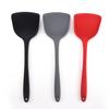 Силиконовый набор кухонной утвари: Набор из 6 предметов: лопатка, ложка и лопатка для стейков с антипригарным покрытием с цветными точками.