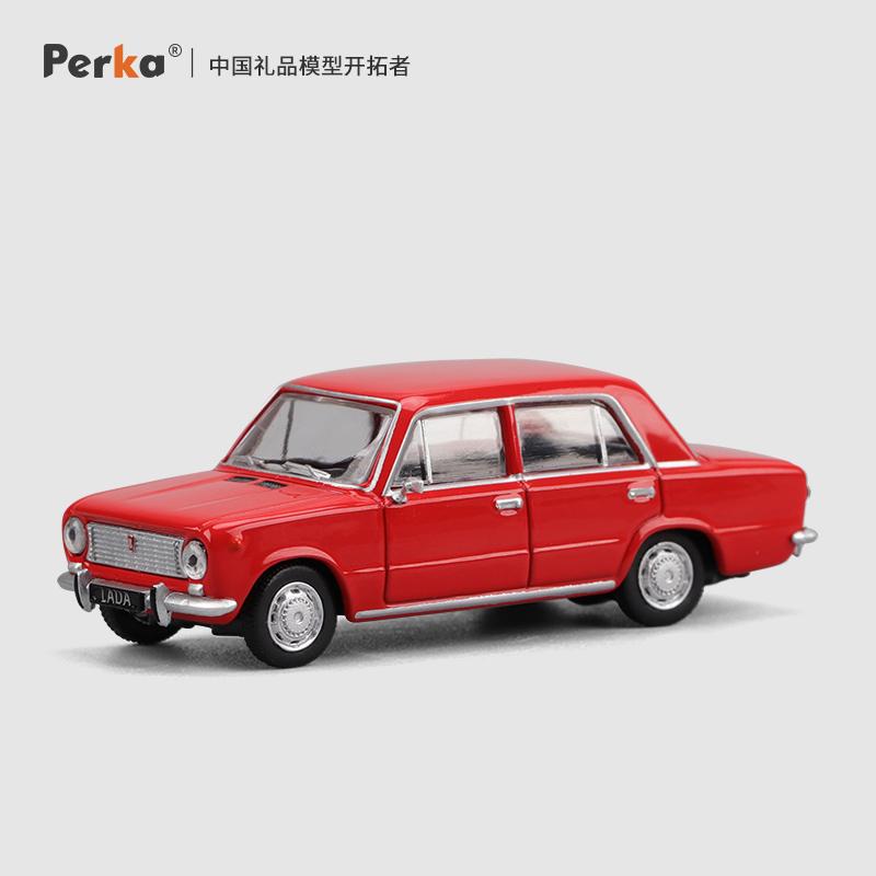 Perka 1/64 Классический Старый Автомобиль Бывший Советский Автомобиль ВАЗ-2101 Сплав Автомобиль Металлическая Модель Литье под Давлением Детские Рождественские Подарки Игрушки для Мальчиков