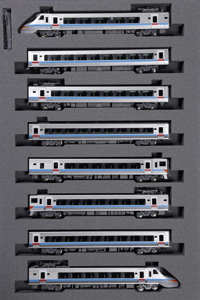 KATO N Scale JR Shikoku 8000 Series Shiokaze Ishizuchi Old Livery Set Special Planning Product Model Train 8-Car 10-1940