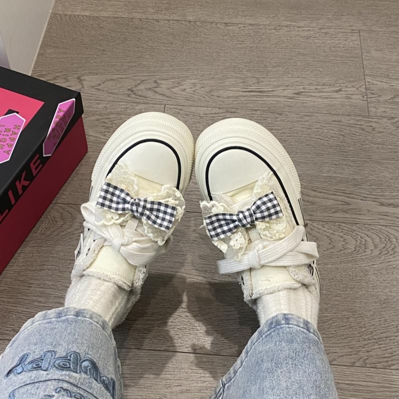 2024 парусиновые туфли женские кроссовки на толстой подошве новые повседневные туфли с бантами женские белые туфли для скейтбординга на шнуровке