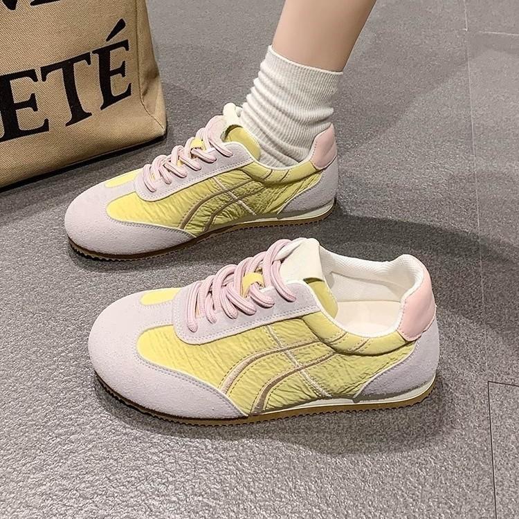 2025 весенние балетки для тренировок женские новые интернет-знаменитости супер популярные плоские повседневные спортивные туфли ретро на шнуровке туфли Форреста Гампа