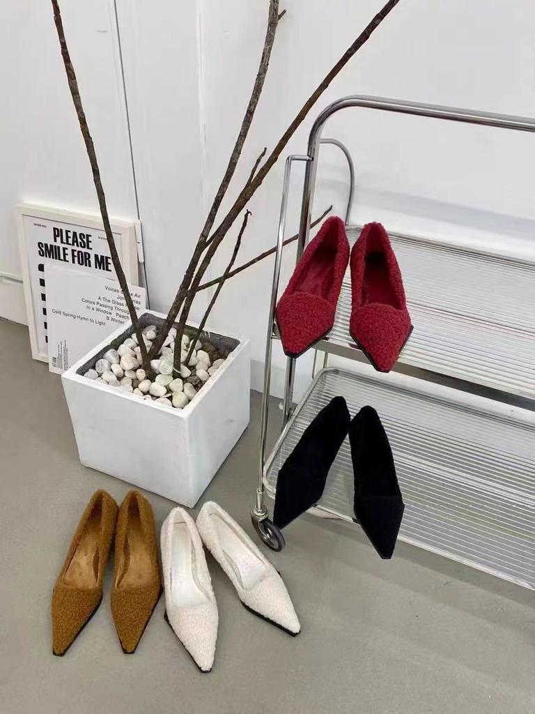 2025 весна и осень новая мода женская обувь шерсть острый носок плоская удобная универсальная комфортная плюшевая обувь