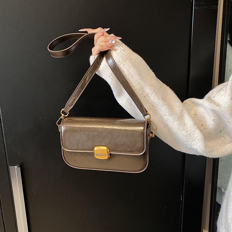 Ielgy Popular Fashion Small Square Bag Ladies Shoulder Messenger Bag Trendy