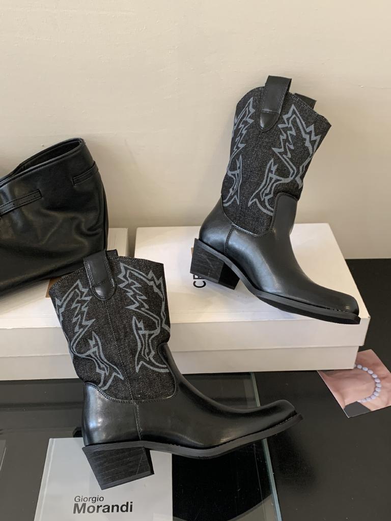 2025 New Retro Pointed Western Cowboy Boots Autumn Thick Heel Medium Tube Martin Boots Women