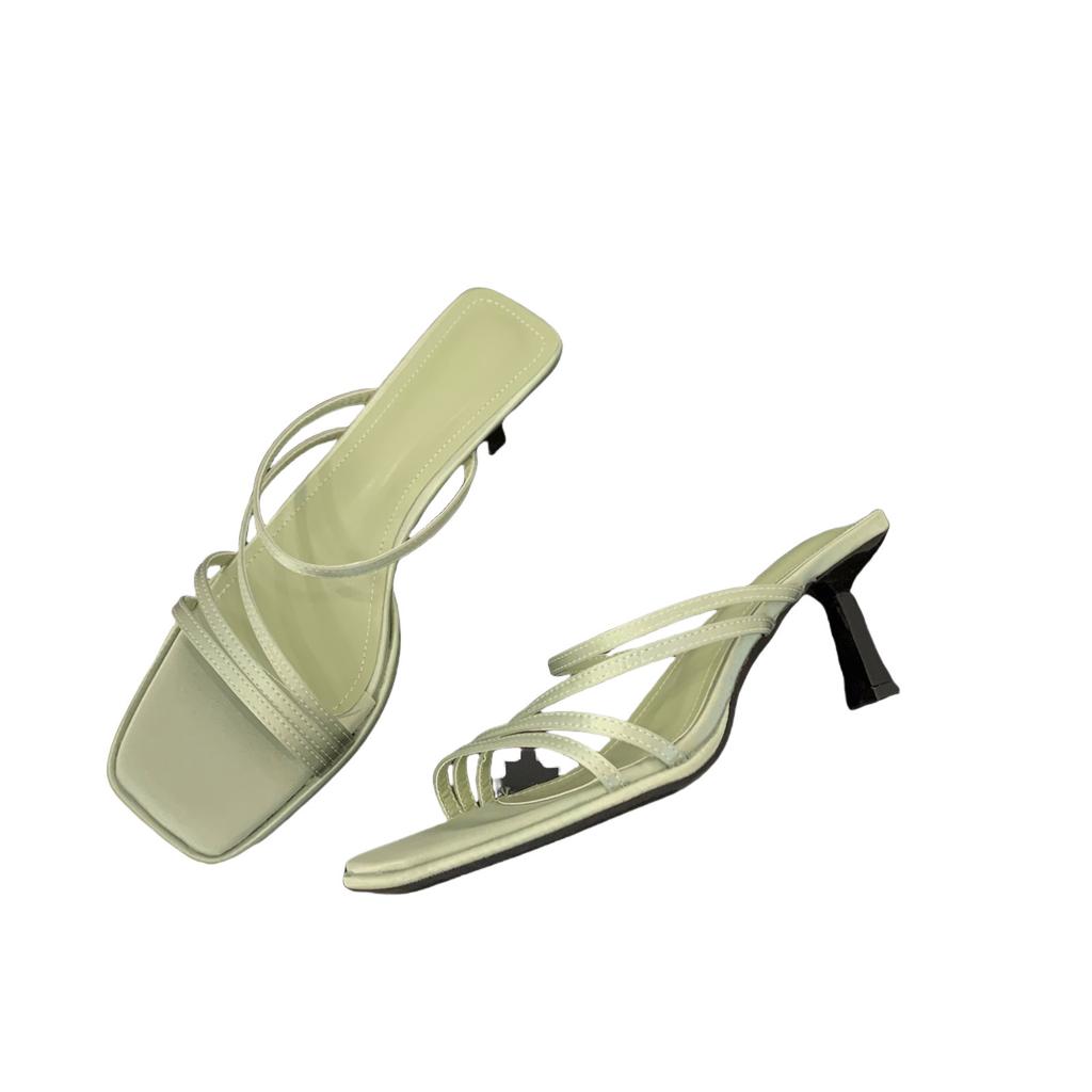 Niche Thin Strap French Cool Slippers Fairy Shoes 2024 New Summer Fashion Outer Wear with Skirt Roman Sandals