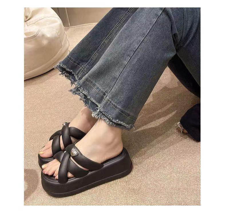 Женские летние тапочки EVA 2024 года: Повседневные, нескользящие, на толстой подошве, увеличивающие рост модные сандалии для отдыха на природе и пляжа.