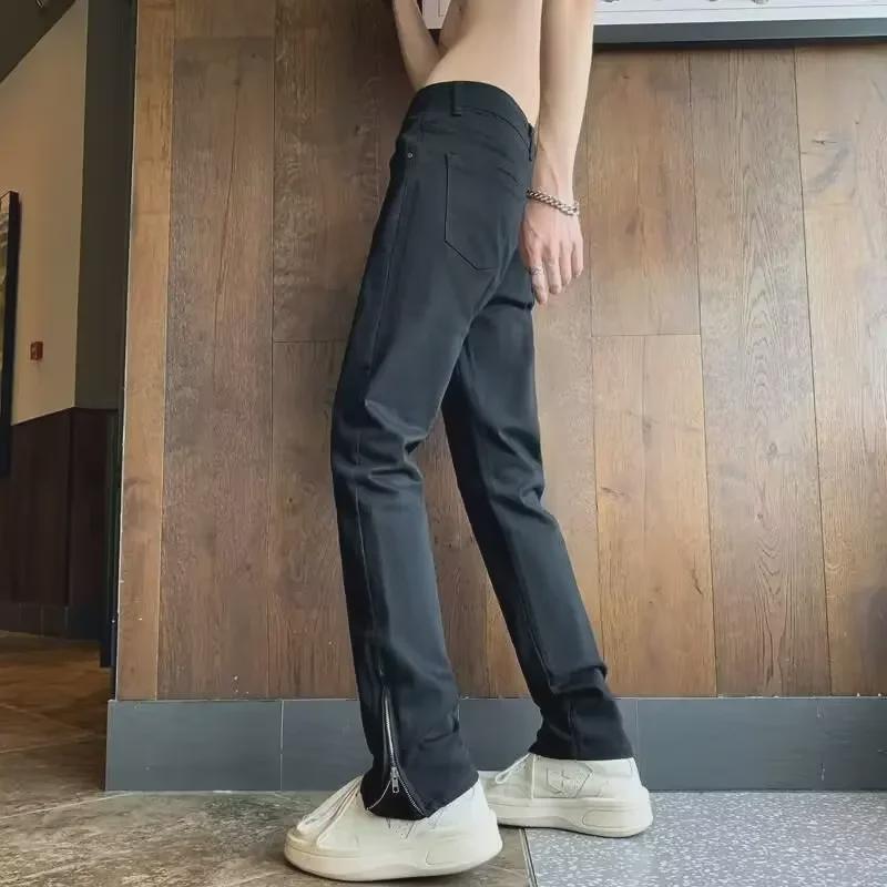 Мужские узкие белые расклешенные джинсы - американский стиль, разрез на молнии, весна/осень