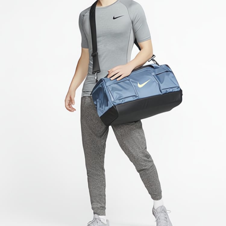 Nike Футболка мужская Светло-дымчато-серая BV5632-085