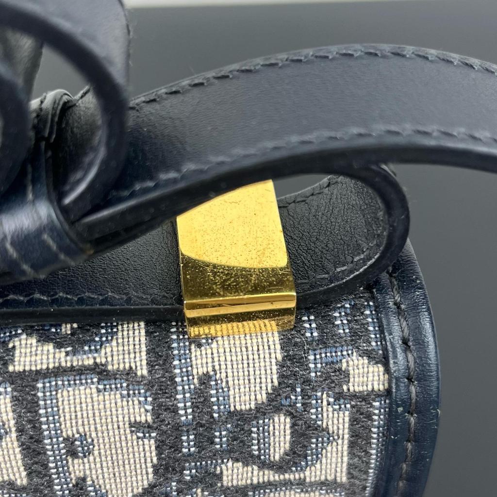 [Pre-Owned] 30 Montaigne Oblique Embroidered Monogram Flap Adjustable Shoulder Strap Montaigne Box Bag Leather Details Large - Very Good #14I5ITV