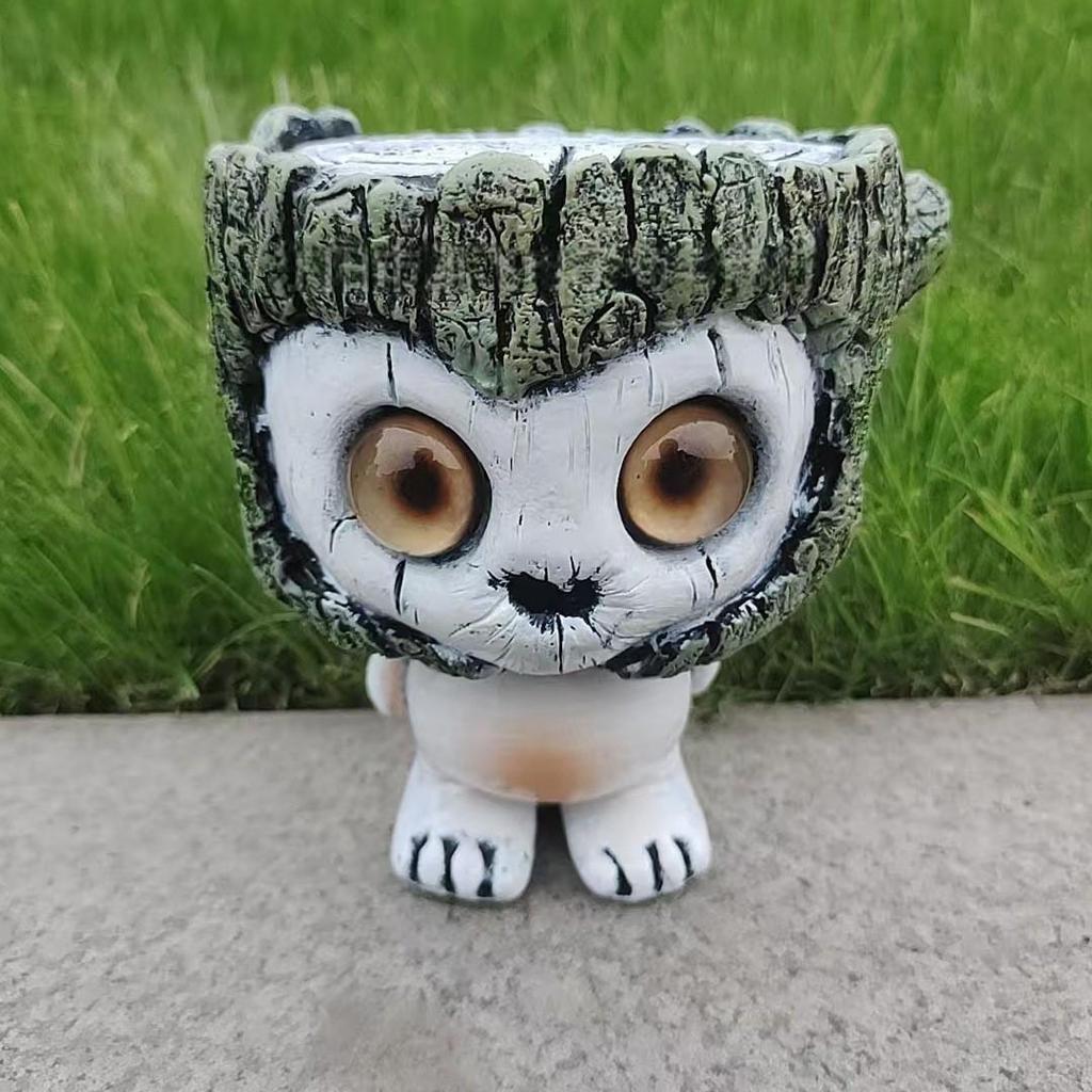 Alien Shaped Figurine Ornament for Home & Garden Decor