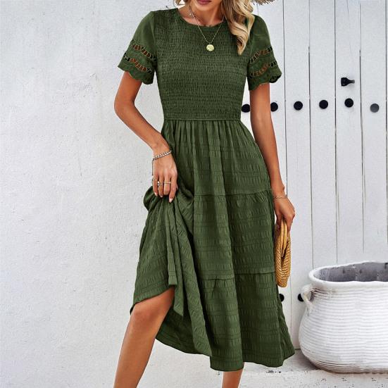 Женское платье с короткими рукавами и круглым вырезом трапециевидной формы со свободным подолом, плиссированным, лоскутным, однотонным