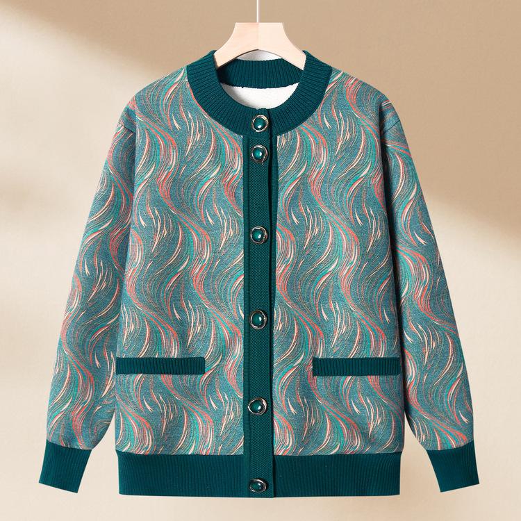 Бабушкин зимний свитер женский пожилой повседневный жакет плюс бархатный утолщенный мамин осенний наряд теплый топ