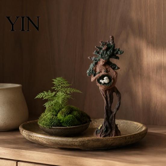 Resin Tree God Statue Goddess with Bird Nest, Figurine, Handcrafted Creative Nature Themed Decoration Forest Spirit Sculpture, Artistic Tabletop