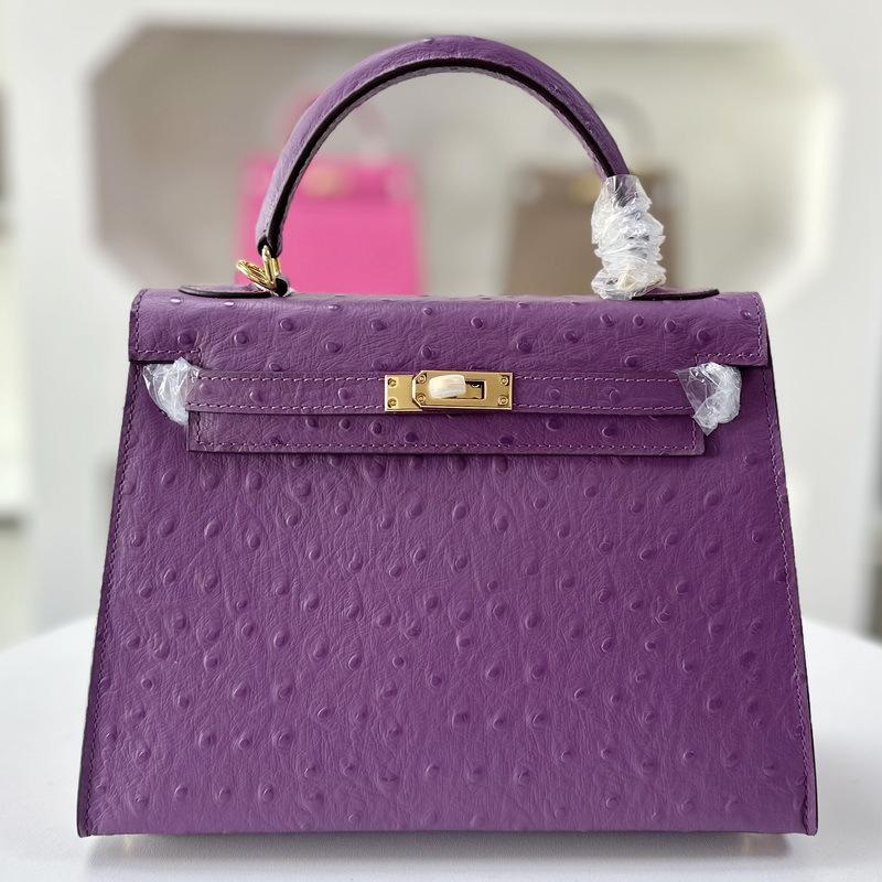 Сумка с узором под страуса первого и второго поколения