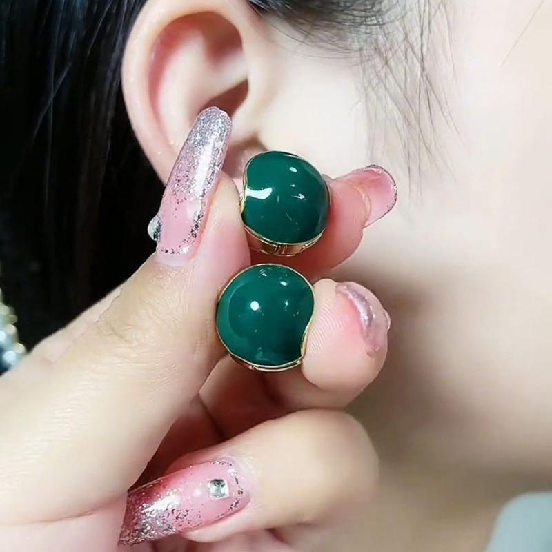 Серьги "Sincere Bean" можно носить с обеих сторон.. Это высококачественные и роскошные серьги-гвоздики со стильным дизайном.