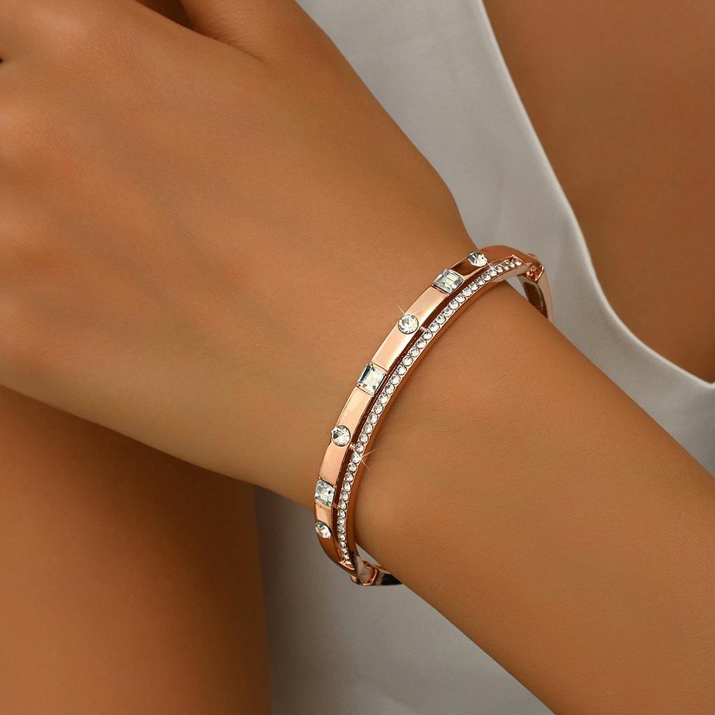 New European and American Love Bracelet for Women, High End, Full Diamond Exquisite Bracelet, Hollow Square, Light Luxury Handma