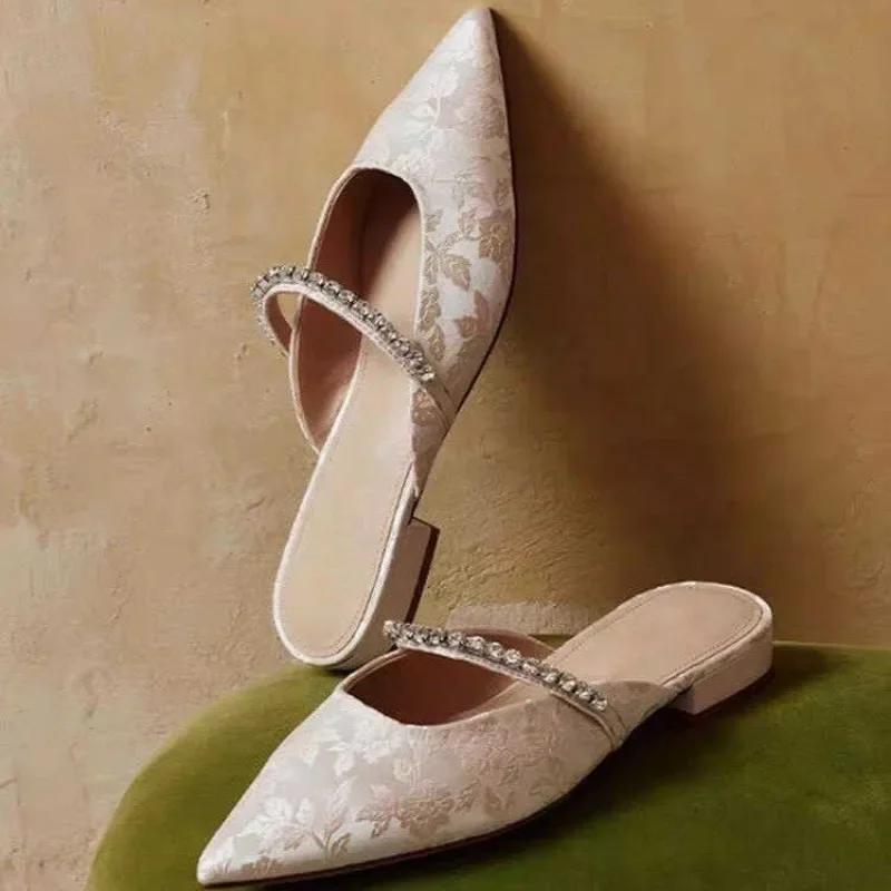 Мода 2024 года, высококачественные женские туфли с закрытым носком, женские тапочки, модные тапочки с кристаллами, женские сексуальные тапочки с острым носком для женщин