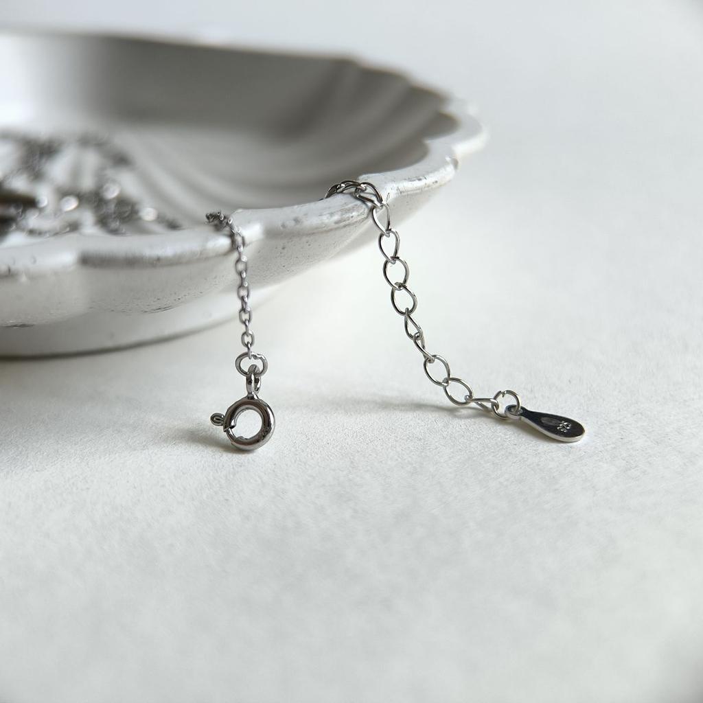 Серебряное колье с без камней, вес изделия 3,04 гр (2184805)