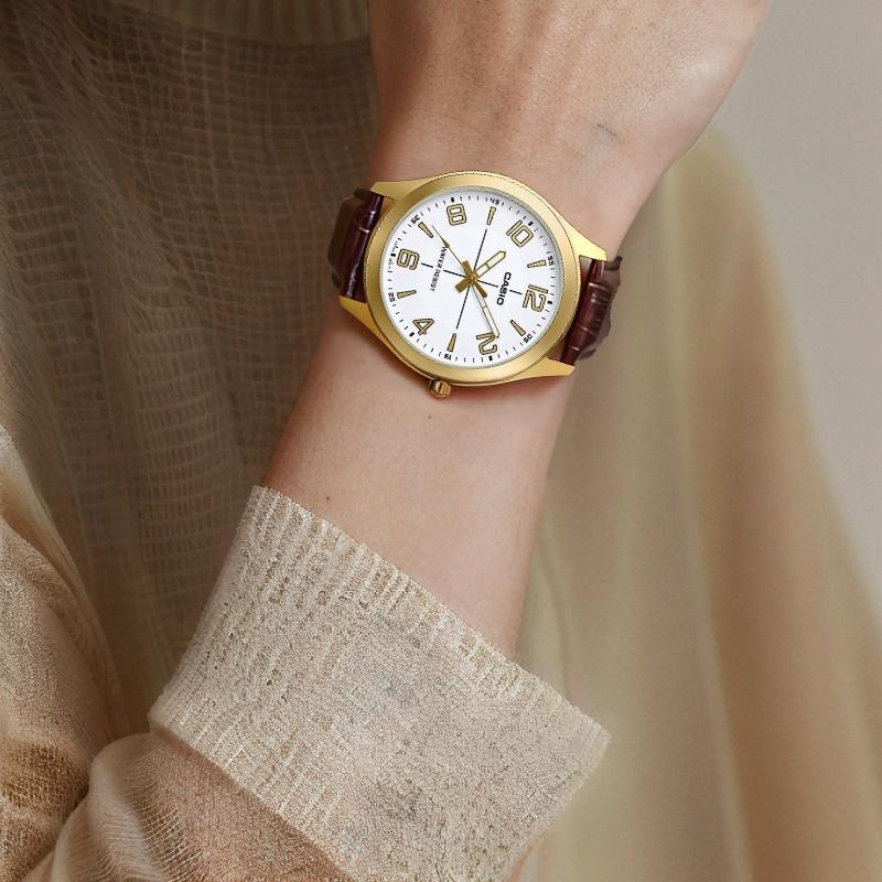 Casio 30 метров водонепроницаемость кварцевый механизм кожаный ремешок японские и корейские часы мужские часы белый циферблат MTP-VX01GL-7B